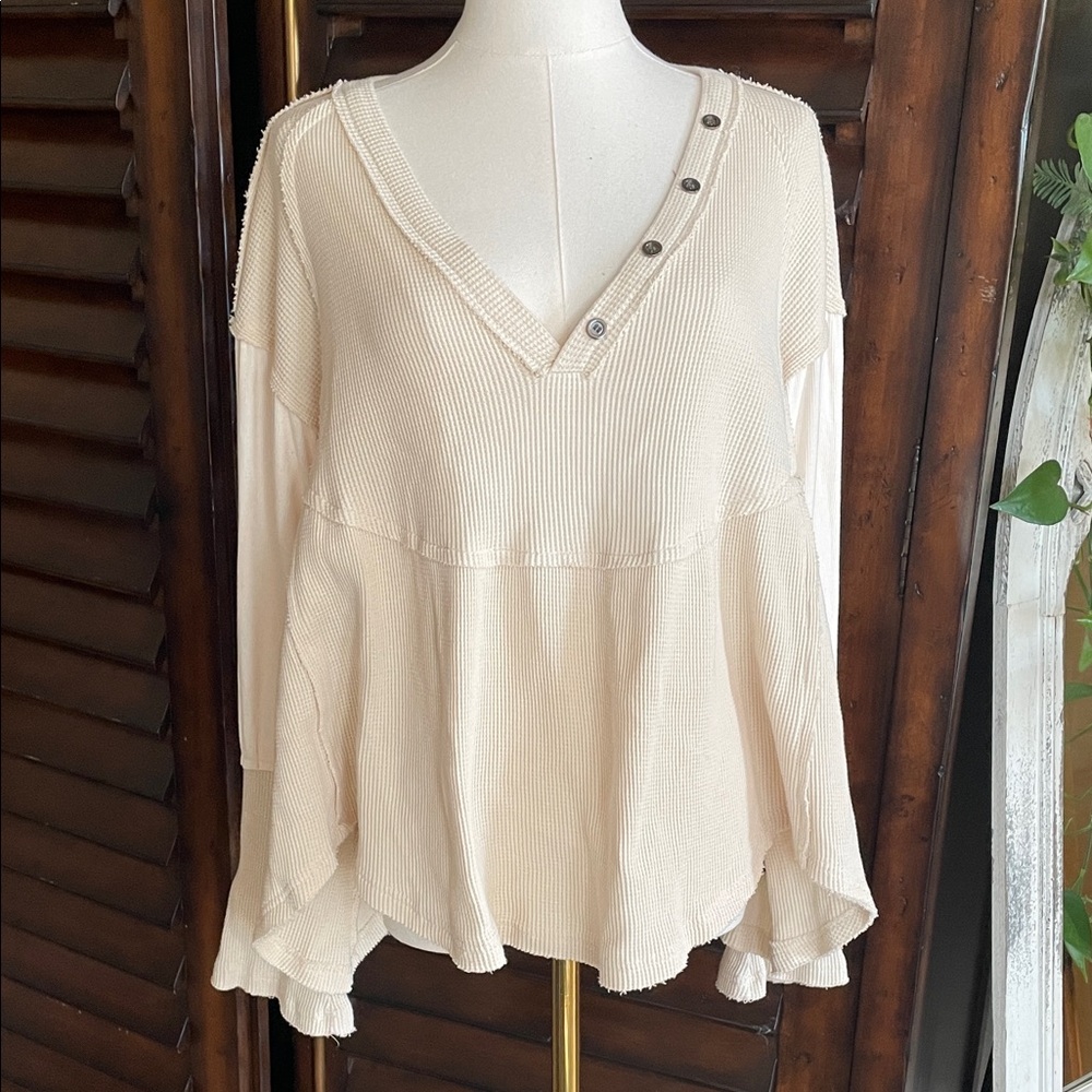 POL Mixed Media Cream V-Neck Button Detail Women's Top Blouse Small